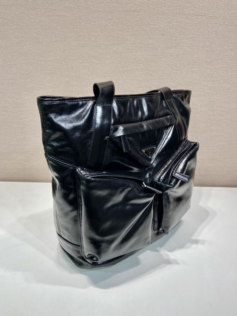 Pra*a tote bags